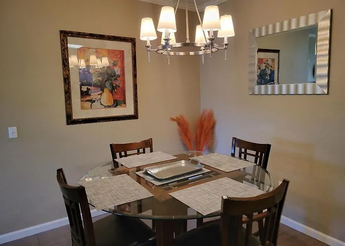 2 Bedroom 2 Bathroom Ground Floor Ahwatukee Apartment *