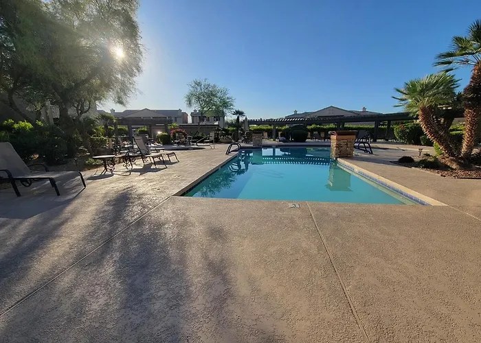 2 Bedroom 2 Bathroom Ground Floor Ahwatukee Apartment *
