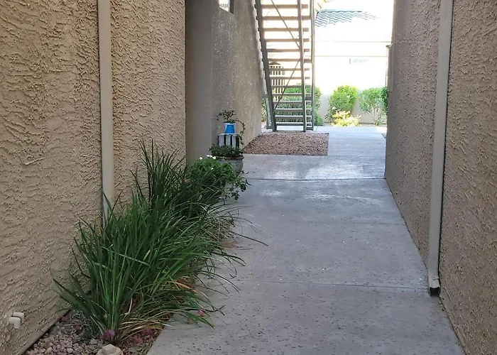 2 Bedroom 2 Bathroom Ground Floor Ahwatukee *